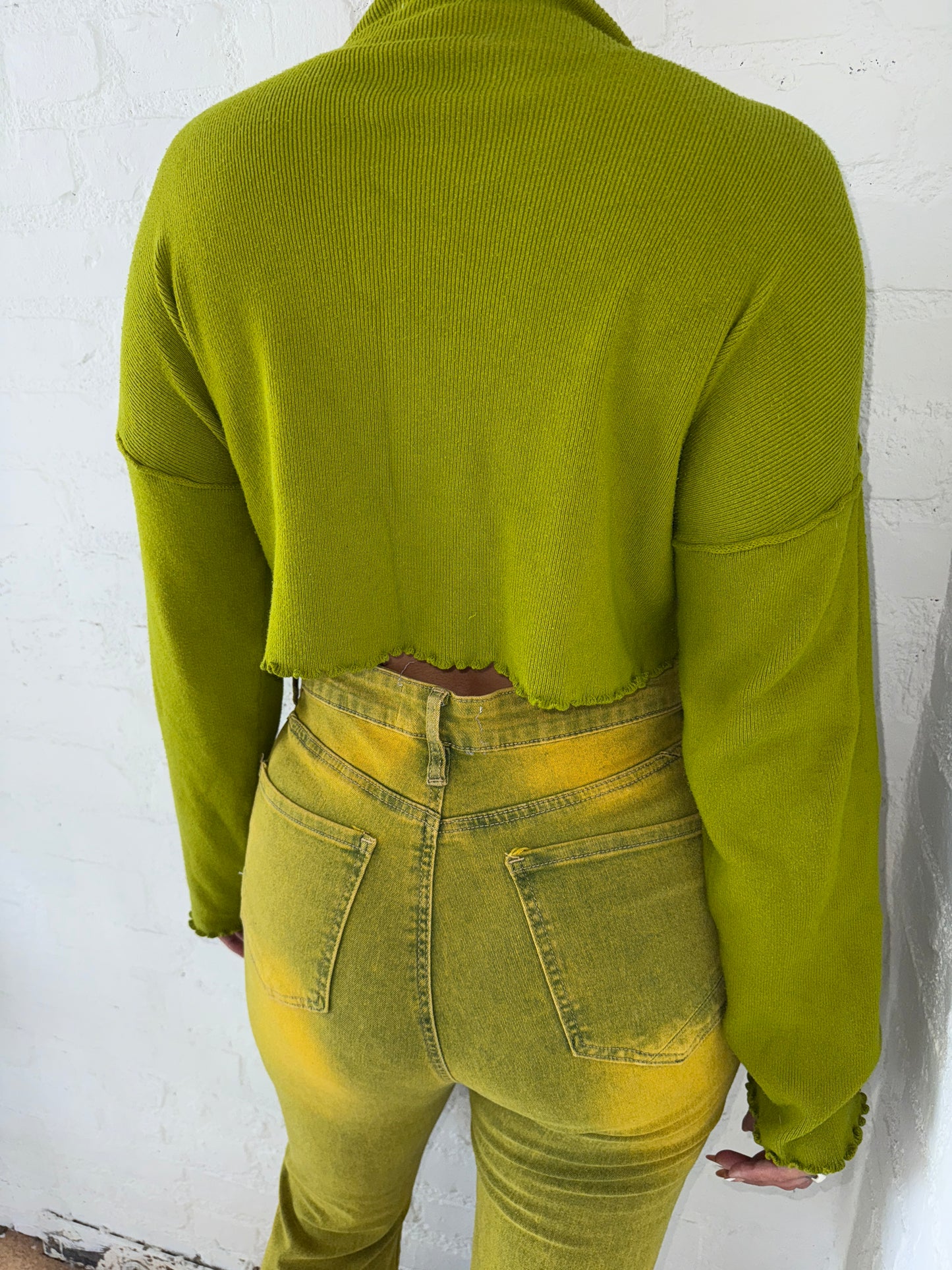 LONG SLEEVE RIBBED KNIT