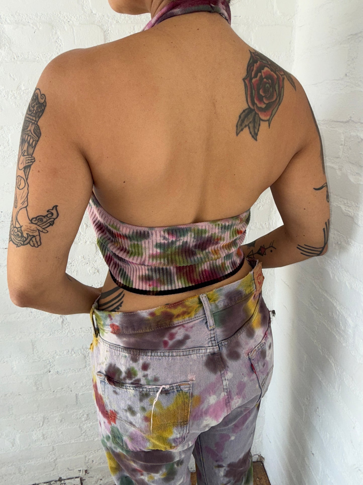 BACKLESS TINY TOP