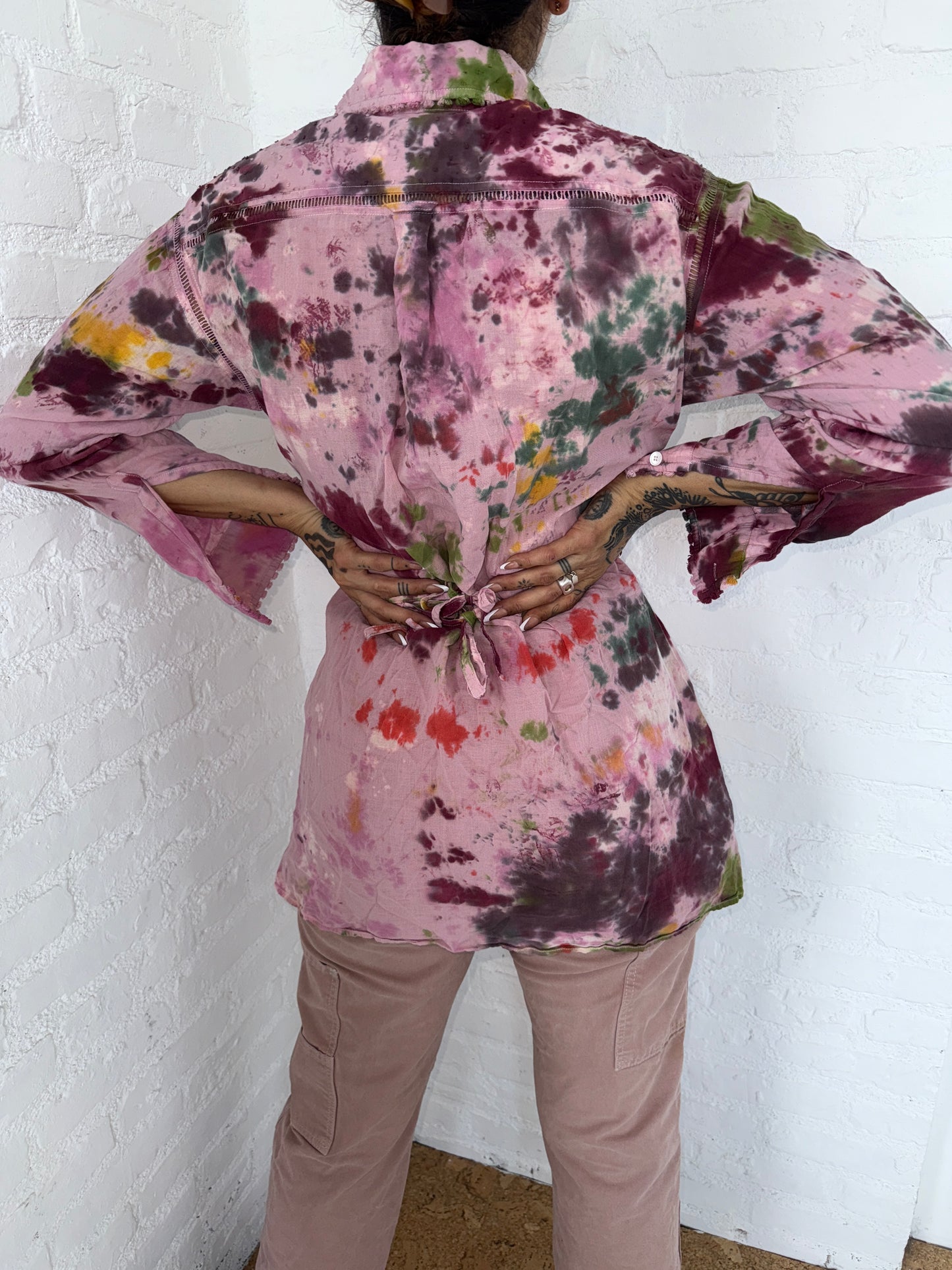 LONG SLEEVE BUTTON UP